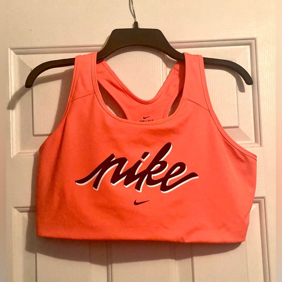 Nike Dri-FIT Swoosh Femme Women’s Plus Size Sports Bra - Picture 2 of 6